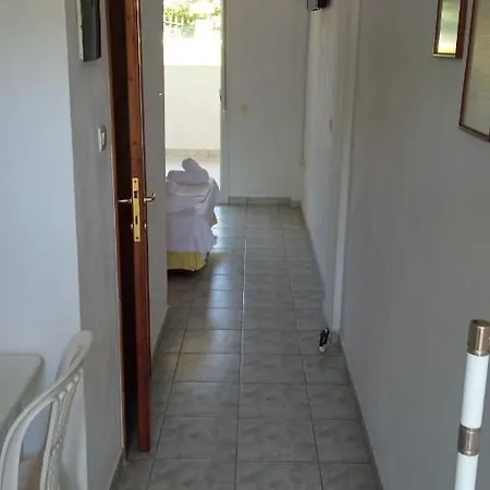 Cleopatra's Adults Only Apart-hotel