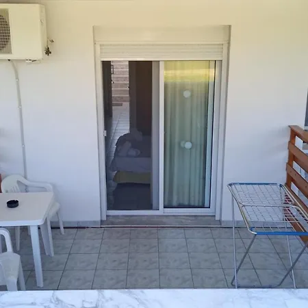 Cleopatra's Adults Only Chaniotis
